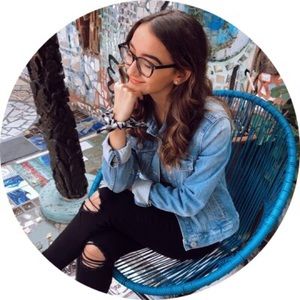 Meet your Posher, Alyssa